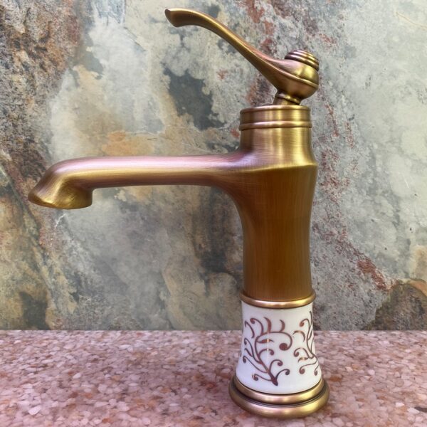 Seramik Antik Lavabo Bataryası | Modern ve Şık Pirinç Musluk