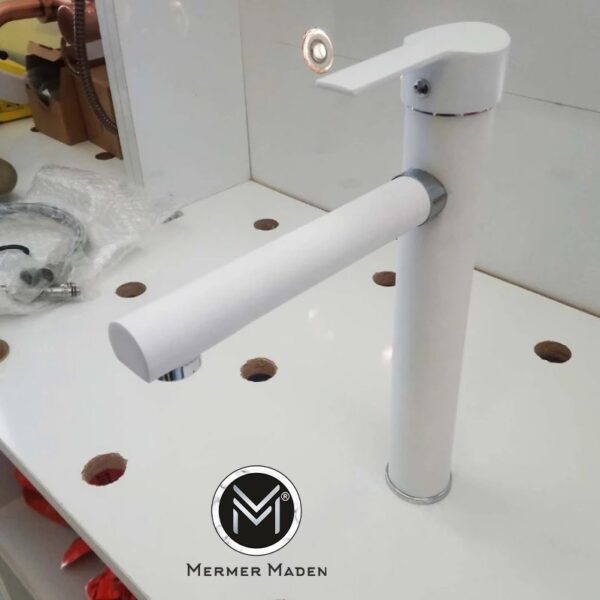 Beyaz Çanak Lavabo Bataryası | Modern ve Şık Pirinç Musluk